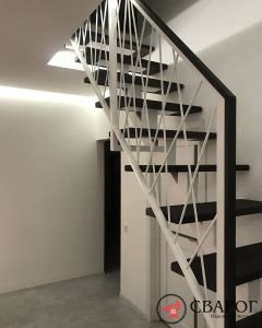 Лестница Катанзаро с перилами лофт