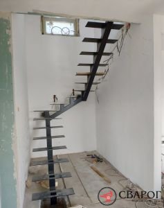 Лестница на монокосоуре с точечной подсветкой "Констанц" фото8